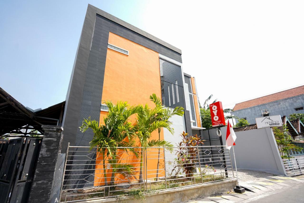 Oyo 1316 Mentari Family Homestay Probolinggo Eksteriør billede