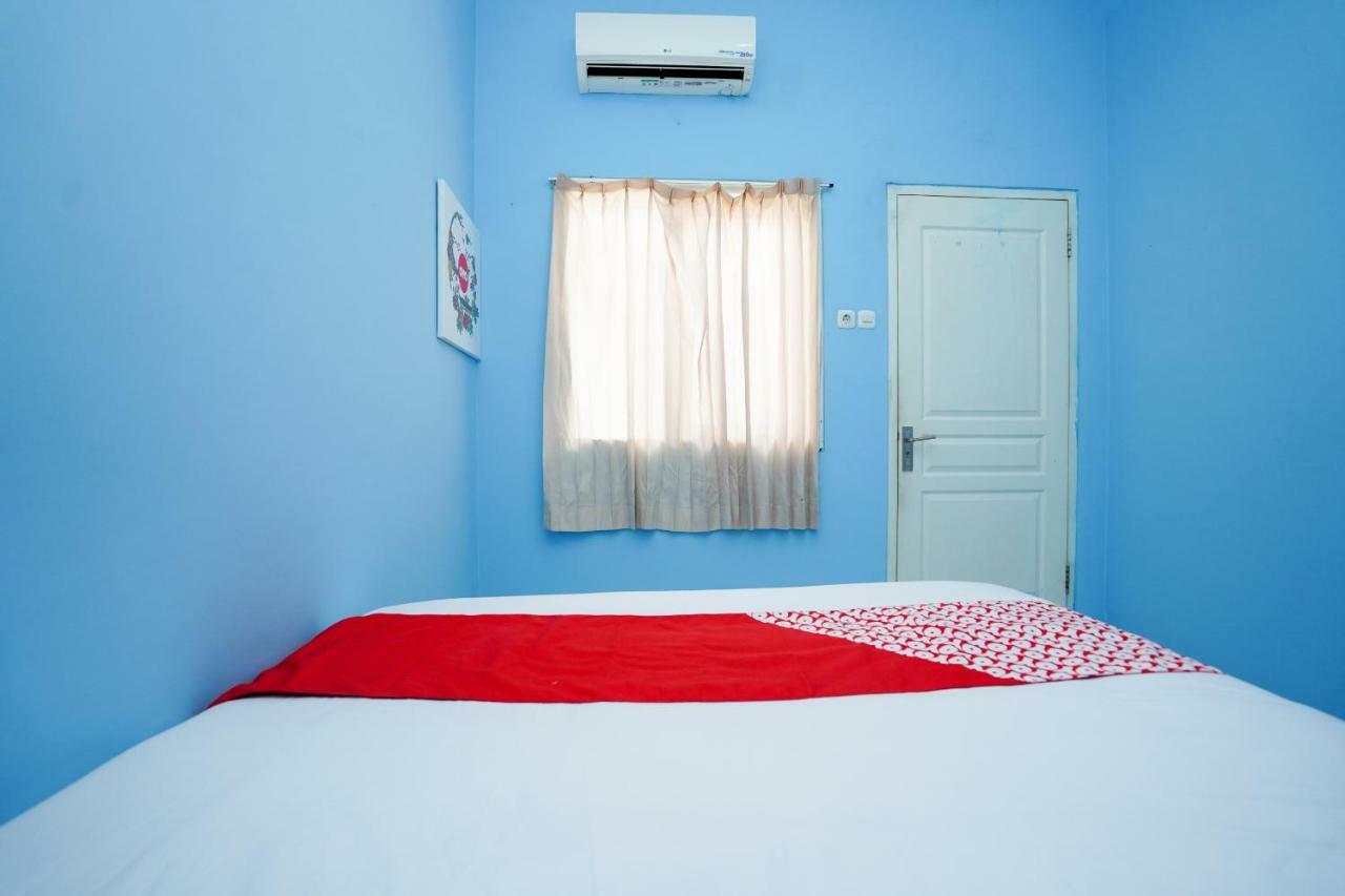 Oyo 1316 Mentari Family Homestay Probolinggo Eksteriør billede