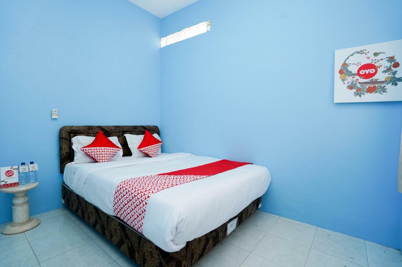 Oyo 1316 Mentari Family Homestay Probolinggo Eksteriør billede